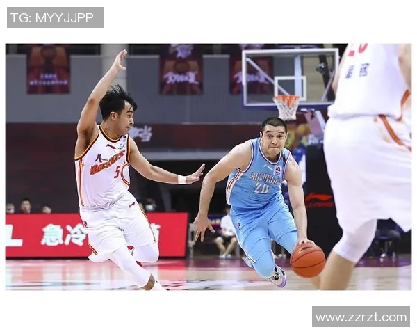 西热力江的篮球之路:从新疆少年到CBA明星的成长历程 西热力江的篮球之路:从新疆少年到CBA明星的成长历程