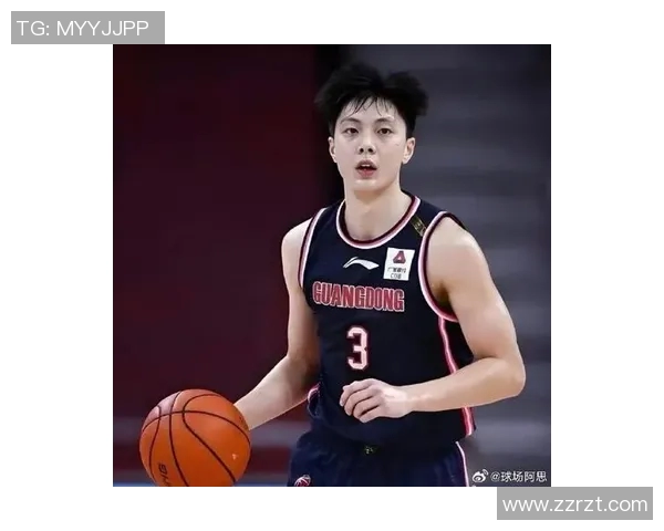 胡明轩的篮球之路:从青涩少年到CBA明星的成长历程与未来展望 胡明轩的篮球之路:从青涩少年到CBA明星的成长历程与未来展望