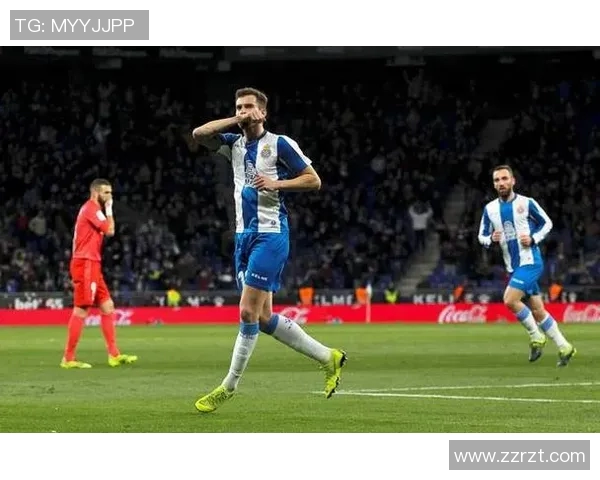 瓦伦西亚西班牙人对决精彩回顾与赛季展望分析 瓦伦西亚西班牙人对决精彩回顾与赛季展望分析