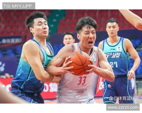 韩硕：从篮球场上的拼搏到人生路上的坚持与奋斗