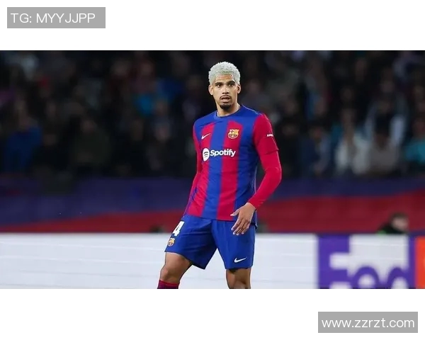 前巴萨青训教练称阿劳霍回抢时脚步声震撼全场引发关注